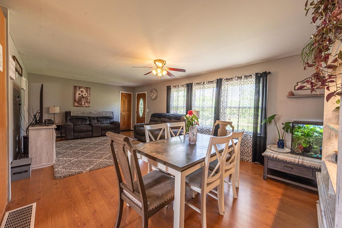 1485 E Choctaw Drive, London, Ohio image 7