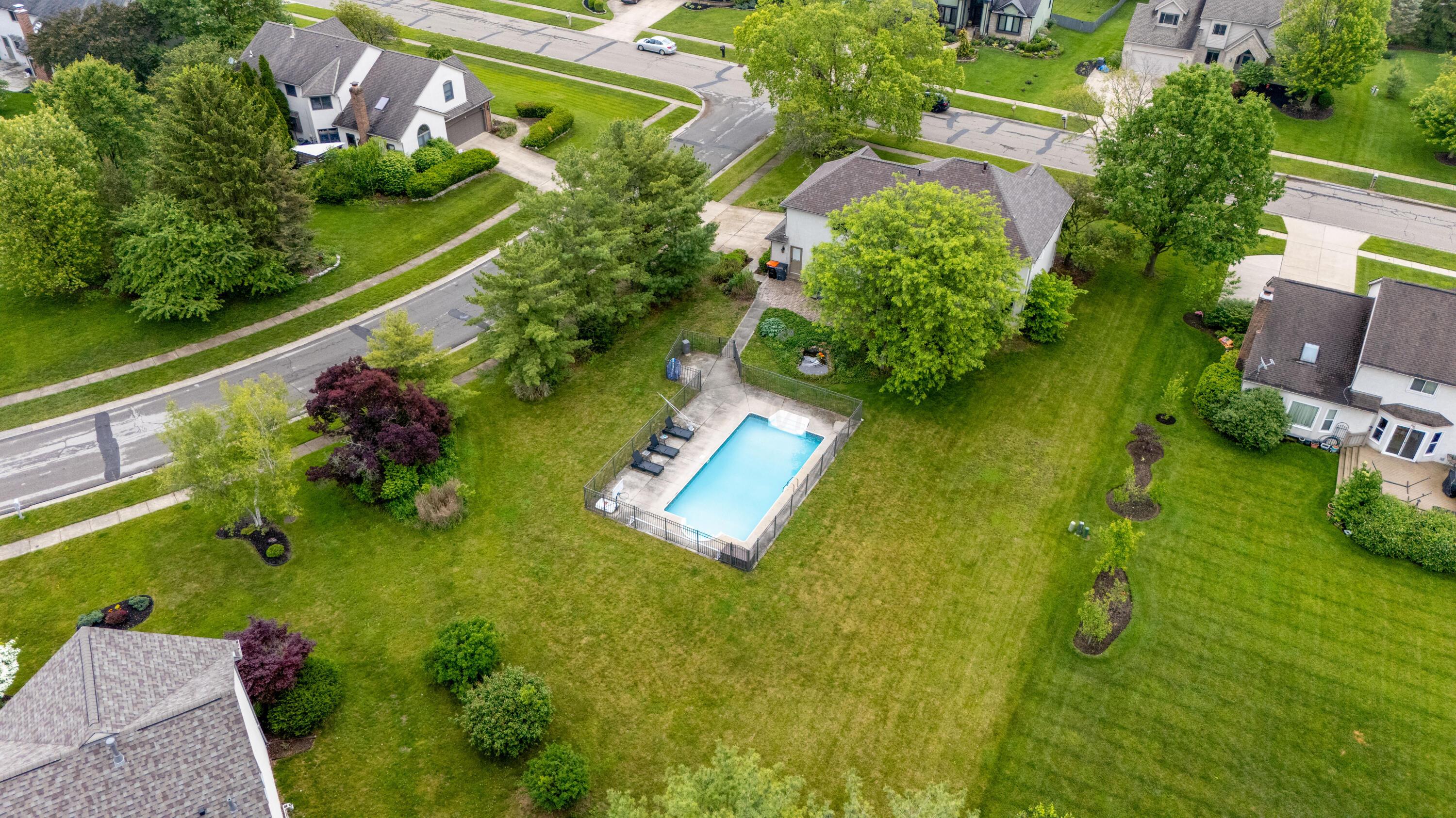 12627 Oakmere Drive, Pickerington, Ohio image 43