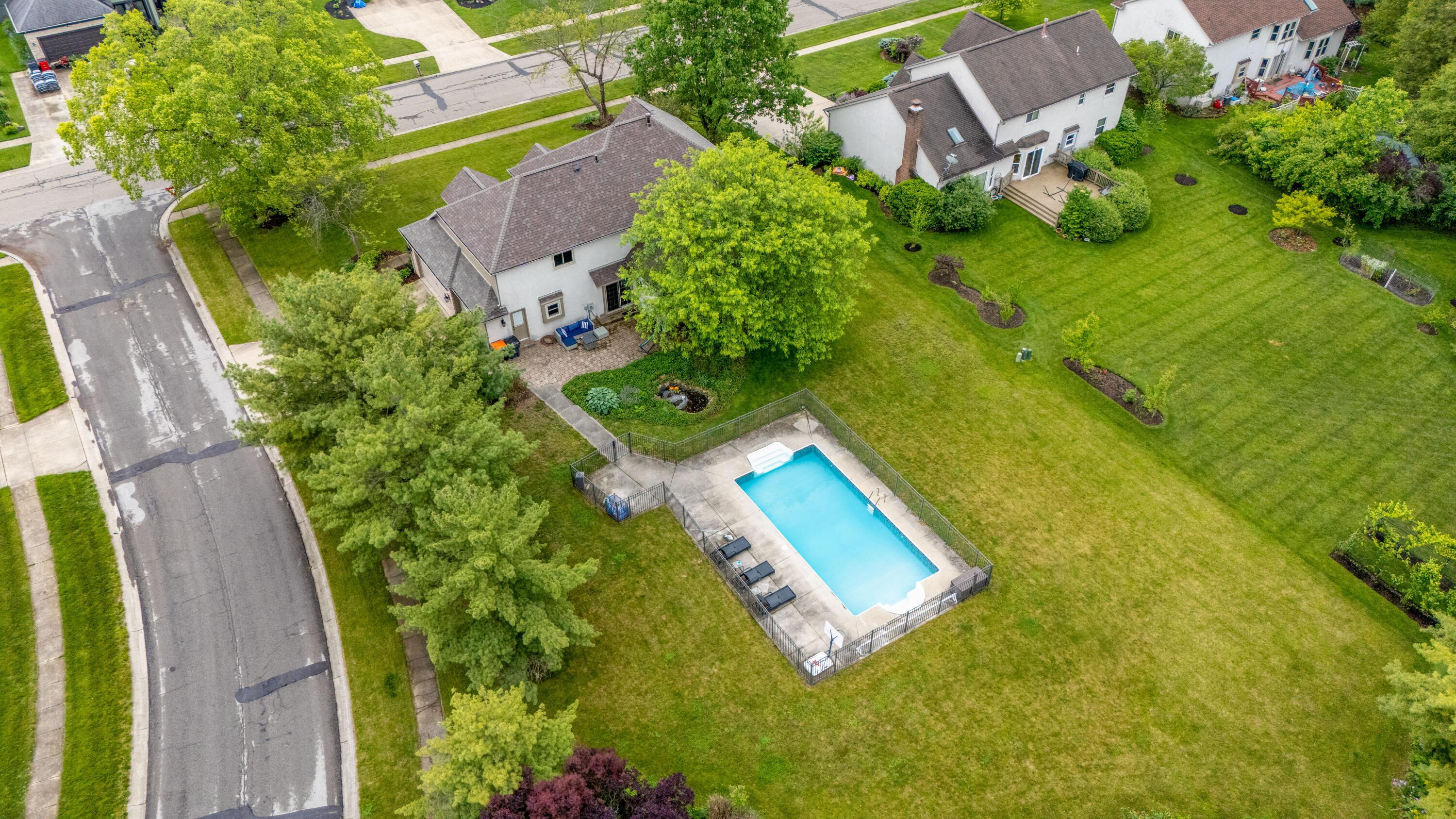 12627 Oakmere Drive, Pickerington, Ohio image 44