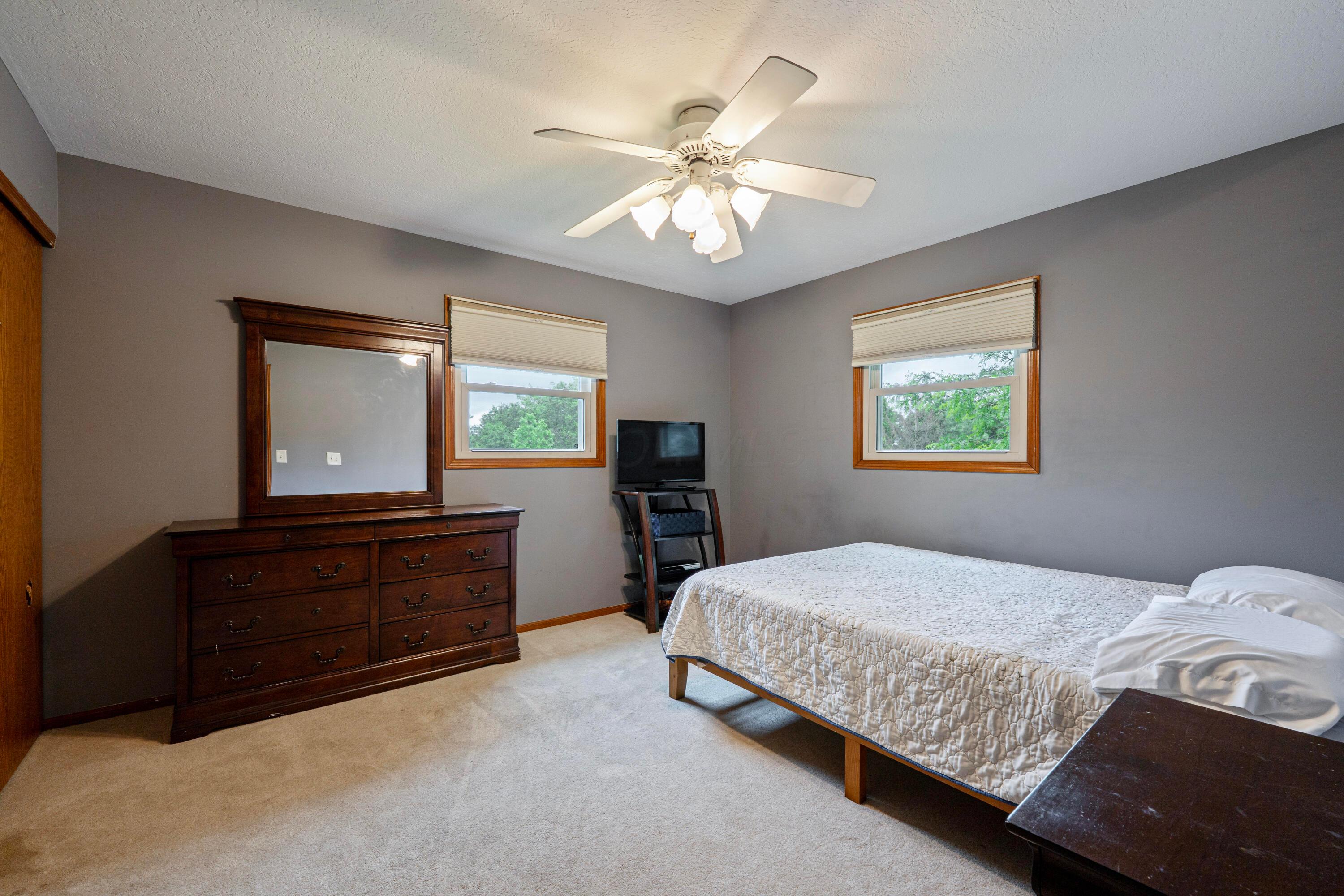 12627 Oakmere Drive, Pickerington, Ohio image 34