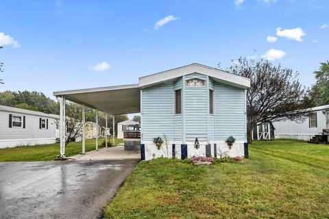 Photo of 1330 Hanover Road 203 #203, Delaware, OH 43015 (MLS # 225036451)