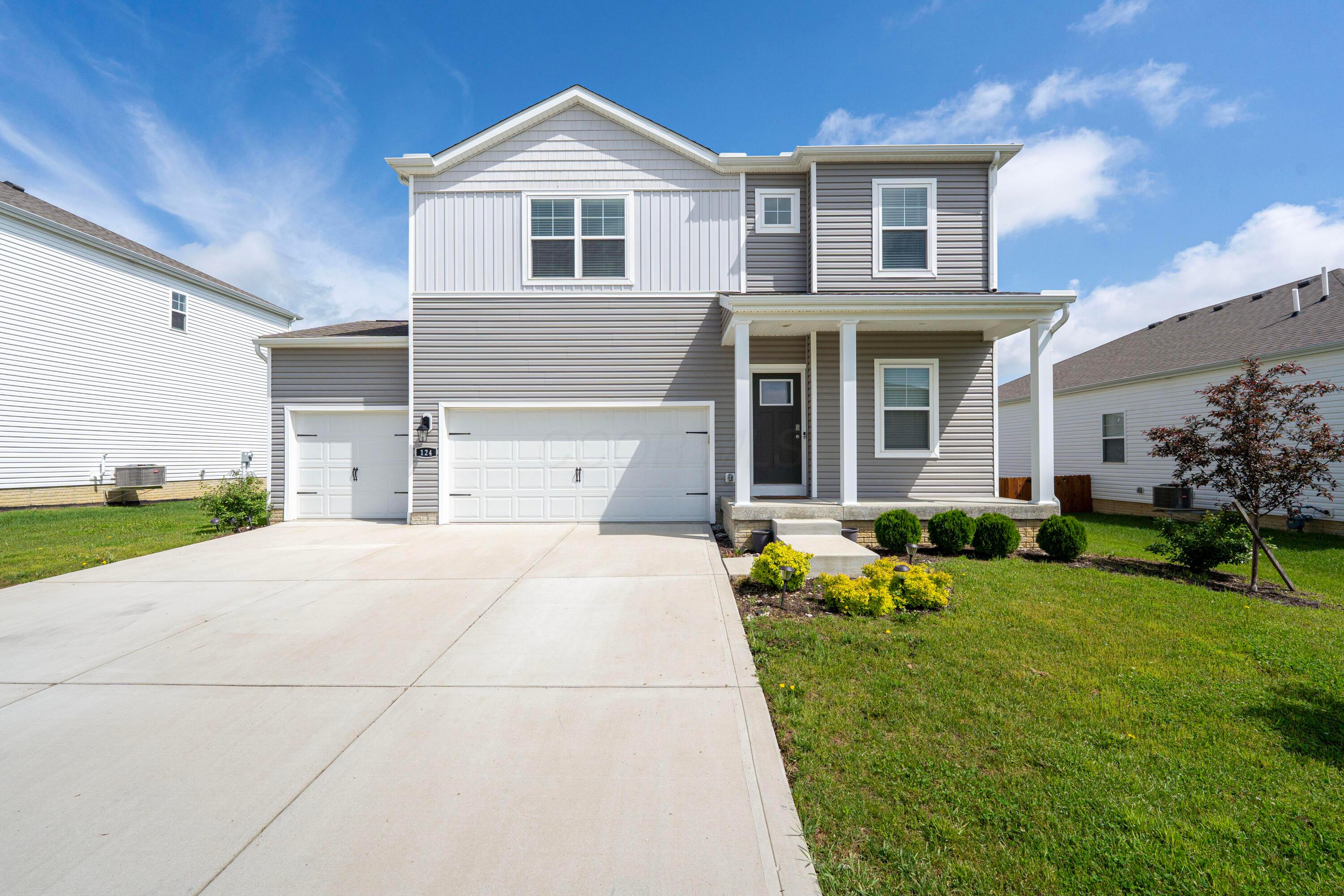 124 Mayfield Drive, Granville, Ohio image 2