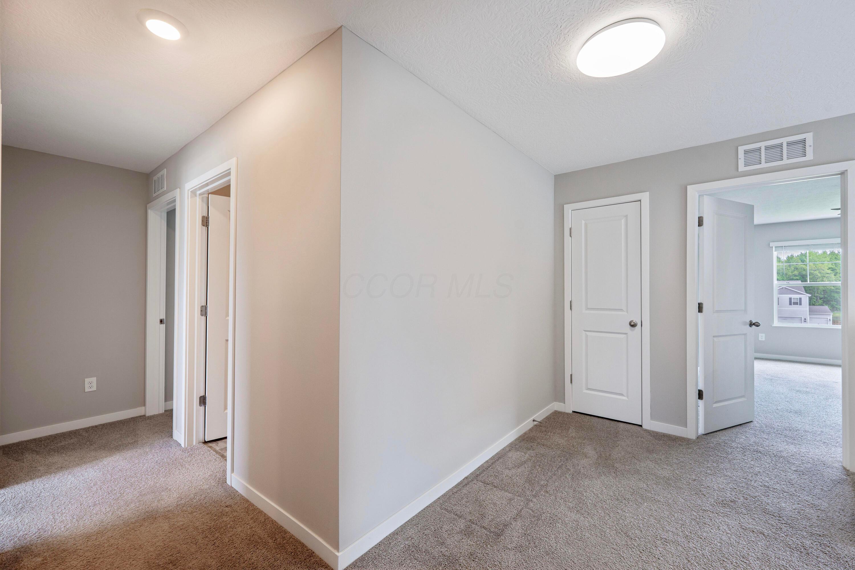 124 Mayfield Drive, Granville, Ohio image 23