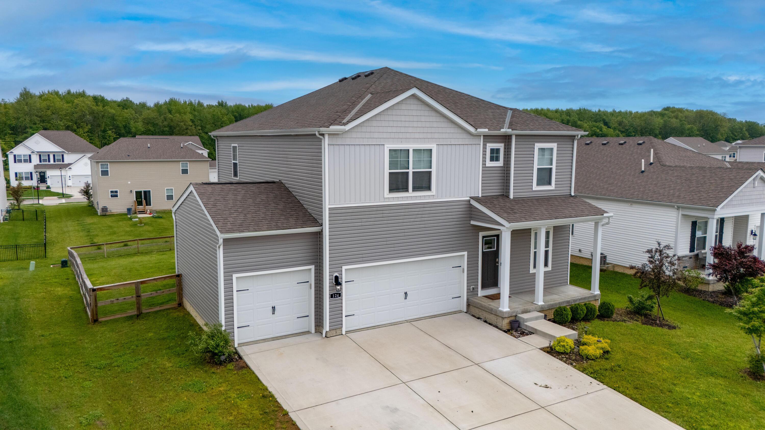 124 Mayfield Drive, Granville, Ohio image 3