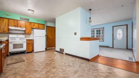 Tiny photo for 1735 Holly Drive, Zanesville, OH 43701 (MLS # 226036299)