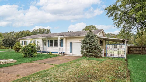 Tiny photo for 1735 Holly Drive, Zanesville, OH 43701 (MLS # 226036299)