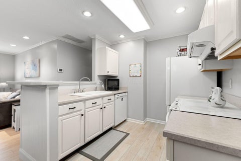 Tiny photo for 2499 Crystal Springs Drive, Hilliard, OH 43026 (MLS # 226035606)