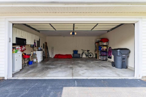 Tiny photo for 2499 Crystal Springs Drive, Hilliard, OH 43026 (MLS # 226035606)