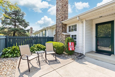 Tiny photo for 2499 Crystal Springs Drive, Hilliard, OH 43026 (MLS # 226035606)