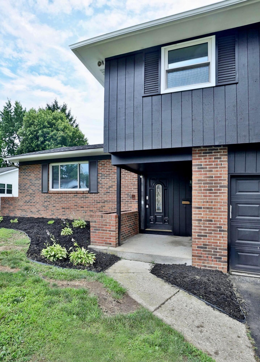 Photo of 6909 Starfire Drive, Reynoldsburg, OH 43068 (MLS # 226023166)