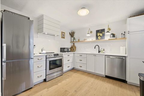 Tiny photo for 406 Chase Avenue, Gambier, OH 43022 (MLS # 225043925)