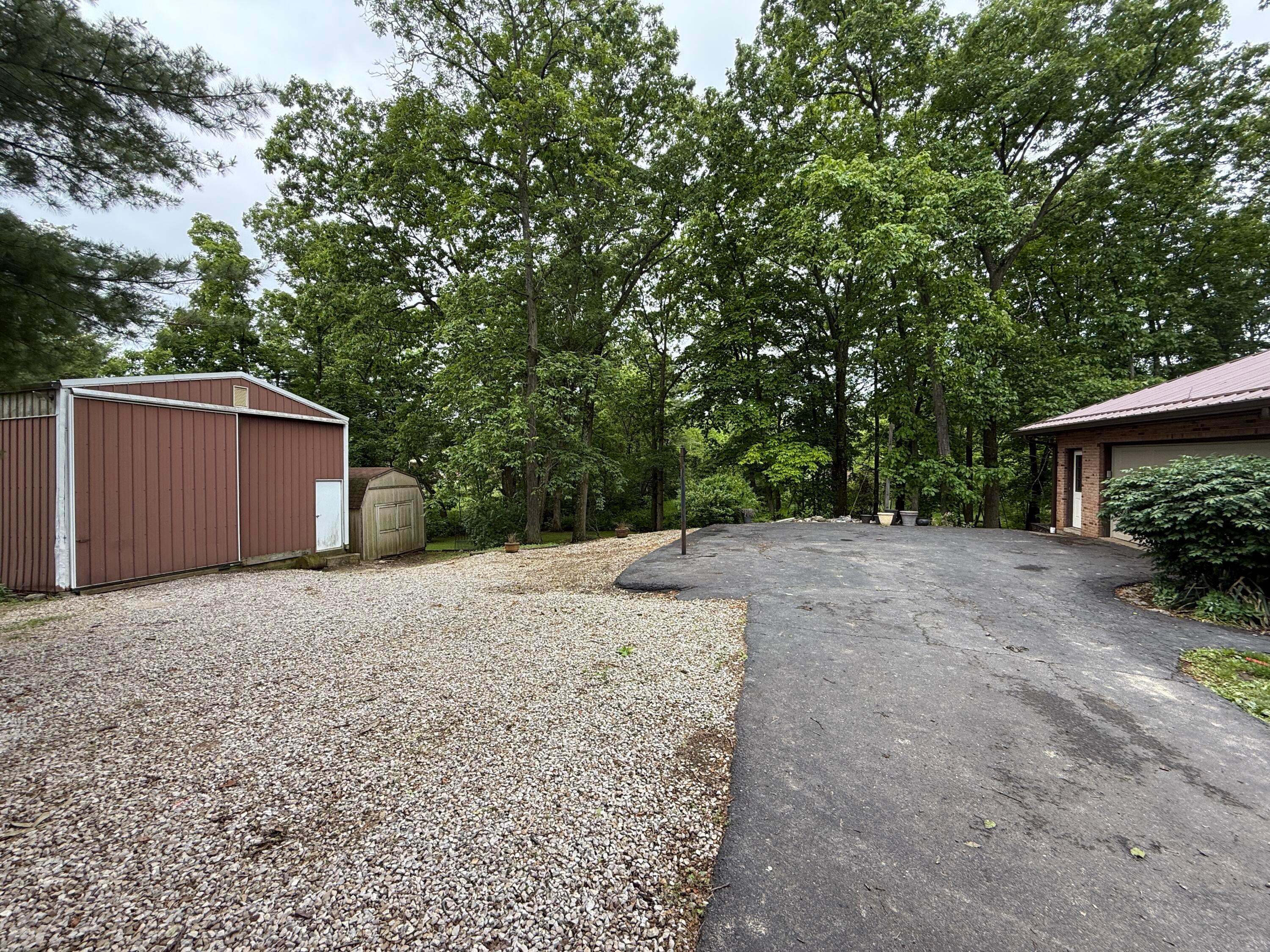 145 Betz Road, Lancaster, Ohio image 3