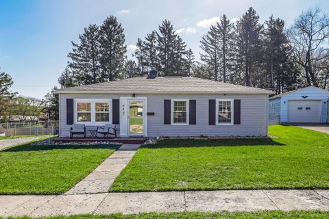 Photo of 640 N Shoshone Drive, Lancaster, OH 43130 (MLS # 226038697)