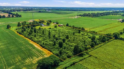 Photo of 2225 S County Line Road, Johnstown, OH 43031 (MLS # 226024345)