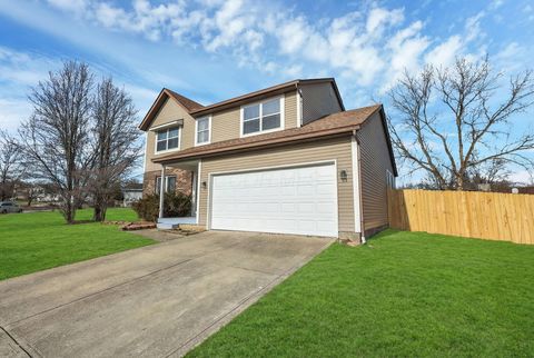 Tiny photo for 4400 Honeywood Court, Columbus, OH 43228 (MLS # 226000465)