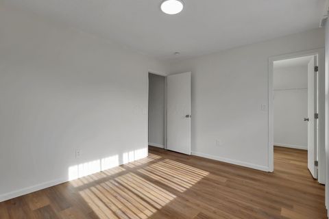 Tiny photo for 4400 Honeywood Court, Columbus, OH 43228 (MLS # 226000465)