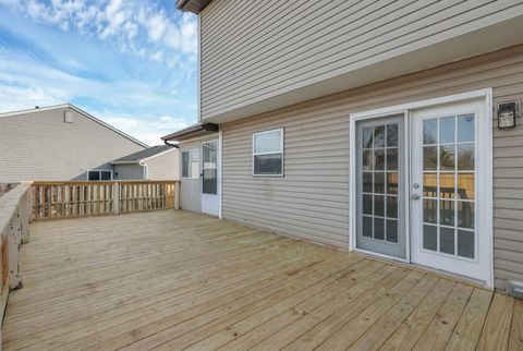 Tiny photo for 4400 Honeywood Court, Columbus, OH 43228 (MLS # 226000465)