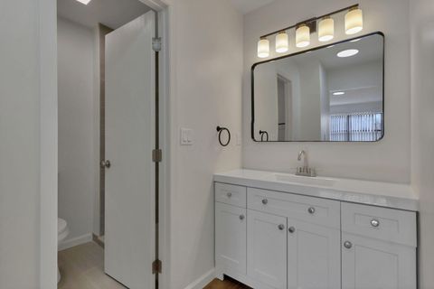 Tiny photo for 4400 Honeywood Court, Columbus, OH 43228 (MLS # 226000465)