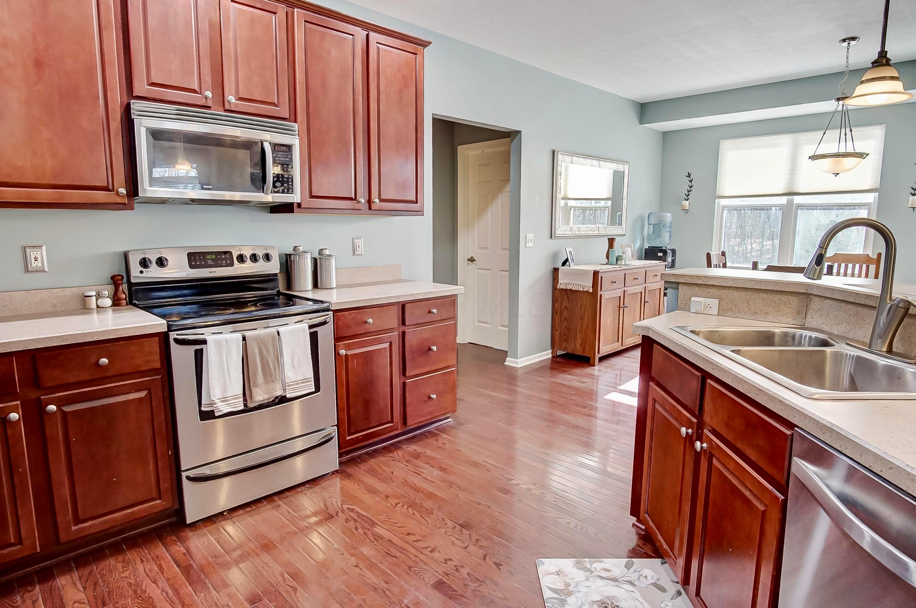 313 Brittany Court, Granville, Ohio image 40