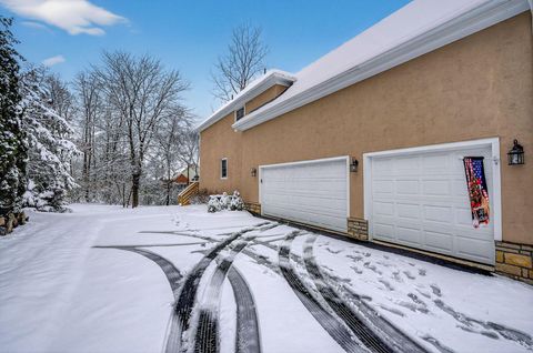 Tiny photo for 8159 Winchcombe Drive, Dublin, OH 43016 (MLS # 225044612)