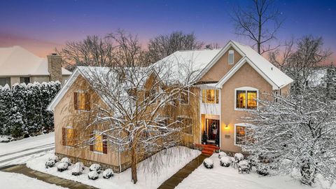 Photo of 8159 Winchcombe Drive, Dublin, OH 43016 (MLS # 225044612)