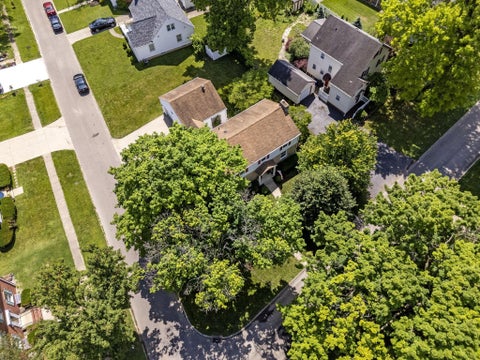 Tiny photo for 325 Fairway Avenue, Chillicothe, OH 45601 (MLS # 226022939)