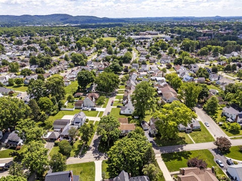 Tiny photo for 325 Fairway Avenue, Chillicothe, OH 45601 (MLS # 226022939)