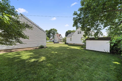 Tiny photo for 325 Fairway Avenue, Chillicothe, OH 45601 (MLS # 226022939)