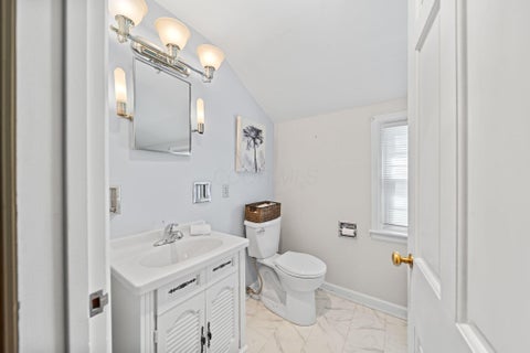 Tiny photo for 325 Fairway Avenue, Chillicothe, OH 45601 (MLS # 226022939)
