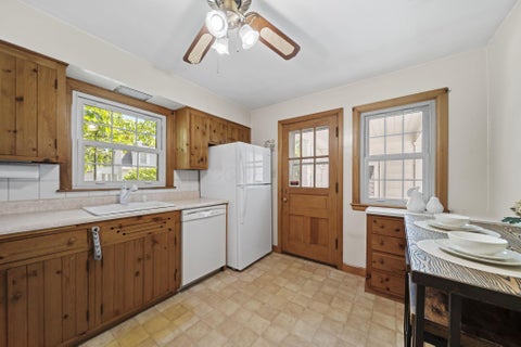 Tiny photo for 325 Fairway Avenue, Chillicothe, OH 45601 (MLS # 226022939)