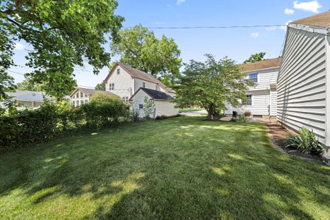 Tiny photo for 325 Fairway Avenue, Chillicothe, OH 45601 (MLS # 226022939)