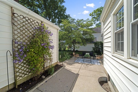 Tiny photo for 325 Fairway Avenue, Chillicothe, OH 45601 (MLS # 226022939)