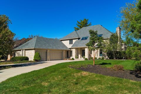Photo of 5877 Tarton Circle S, Dublin, OH 43017 (MLS # 226002309)