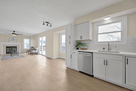 Tiny photo for 1545 Early Spring Drive, Lancaster, OH 43130 (MLS # 225044138)