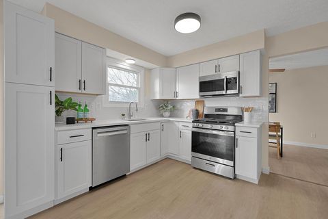 Tiny photo for 1545 Early Spring Drive, Lancaster, OH 43130 (MLS # 225044138)