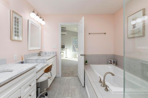 Tiny photo for 3806 Pine Meadow Road, New Albany, OH 43054 (MLS # 225043448)