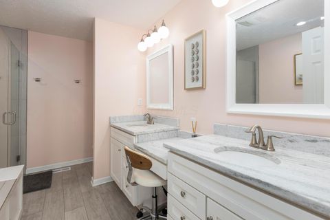 Tiny photo for 3806 Pine Meadow Road, New Albany, OH 43054 (MLS # 225043448)