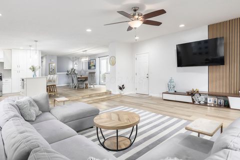 Tiny photo for 3806 Pine Meadow Road, New Albany, OH 43054 (MLS # 225043448)