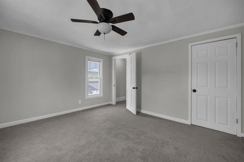 Tiny photo for 122 W Shields Street, Newark, OH 43055 (MLS # 226000936)