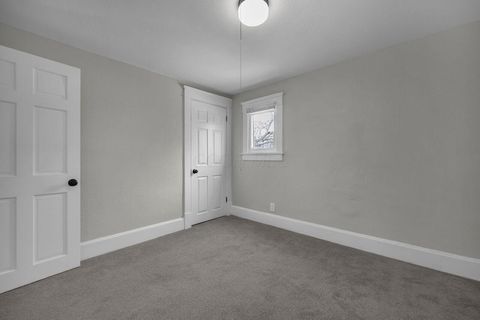 Tiny photo for 122 W Shields Street, Newark, OH 43055 (MLS # 226000936)