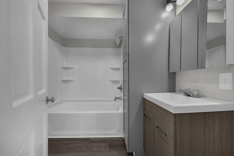 Tiny photo for 122 W Shields Street, Newark, OH 43055 (MLS # 226000936)