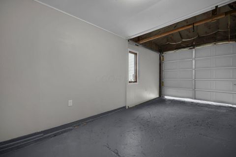 Tiny photo for 122 W Shields Street, Newark, OH 43055 (MLS # 226000936)