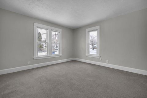 Tiny photo for 122 W Shields Street, Newark, OH 43055 (MLS # 226000936)