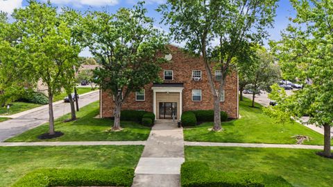 Photo of 4696 Tarryton Court S 3H #3H, Columbus, OH 43228 (MLS # 226021544)