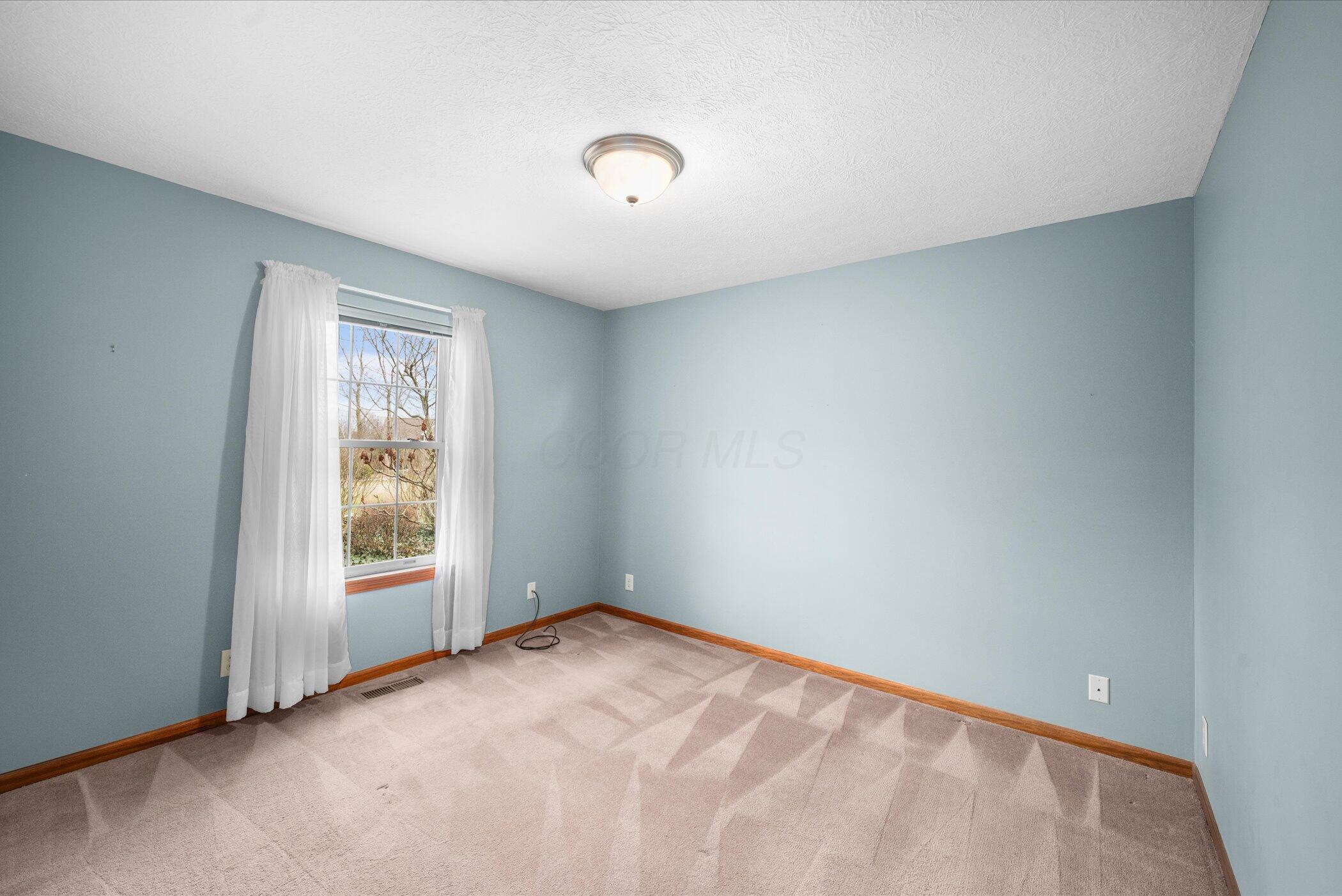 1260 Carmel Drive, Marysville, Ohio image 11