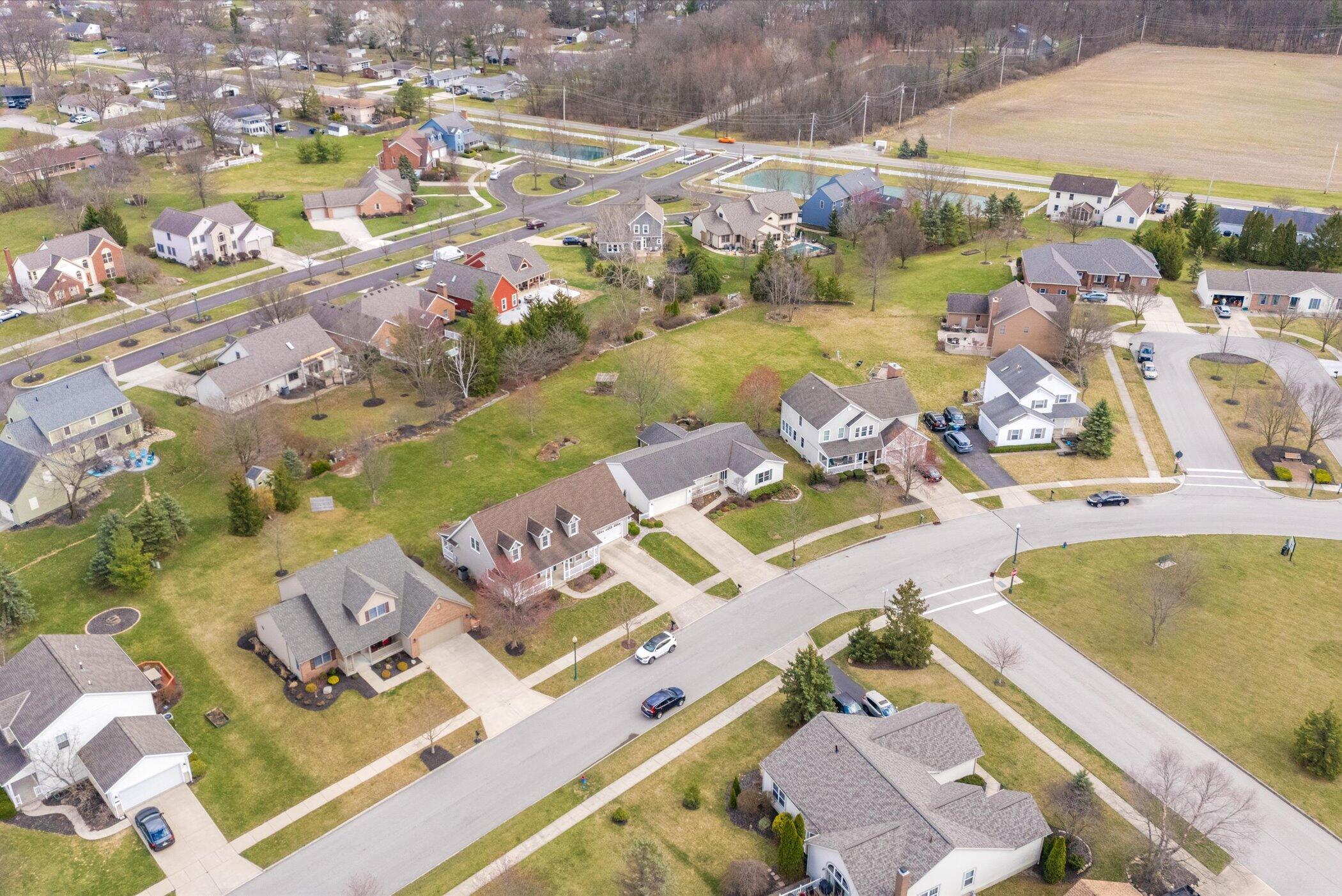 1260 Carmel Drive, Marysville, Ohio image 46