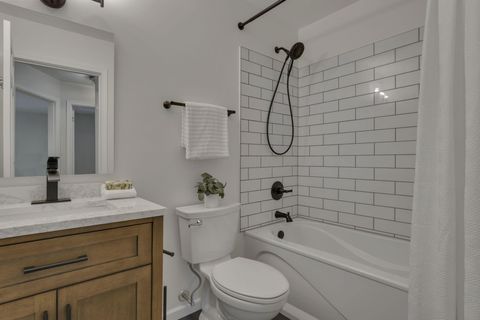 Tiny photo for 4391 Kendale Court, Columbus, OH 43220 (MLS # 226000780)