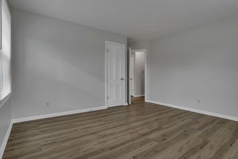 Tiny photo for 4391 Kendale Court, Columbus, OH 43220 (MLS # 226000780)