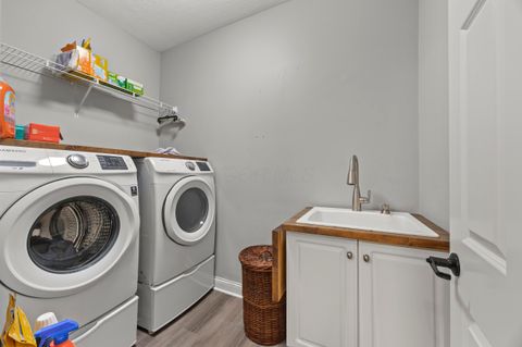 Tiny photo for 7362 Tottenham Place, New Albany, OH 43054 (MLS # 225042053)