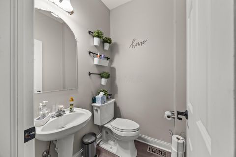 Tiny photo for 7362 Tottenham Place, New Albany, OH 43054 (MLS # 225042053)